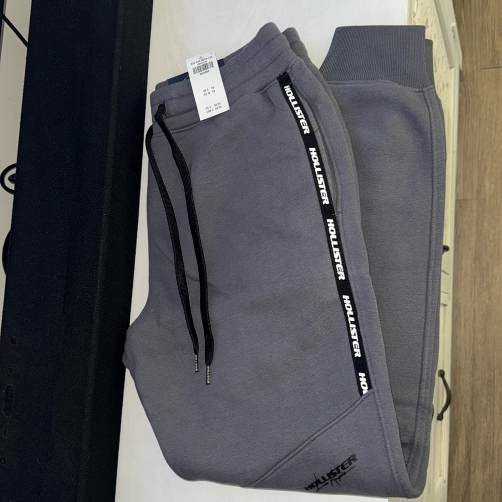 NWT Men Hollister Skinny Jogger
